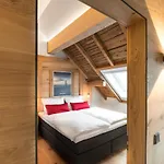 Im Chaletstil Bergloft 115 Qm Wellness Fitness Sauna Bergroedelhof Daire *